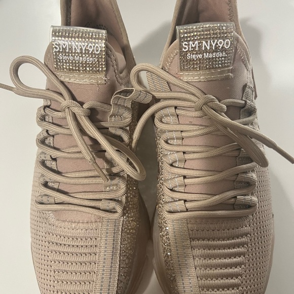 STEVE MADDEN - Picture 3 of 4